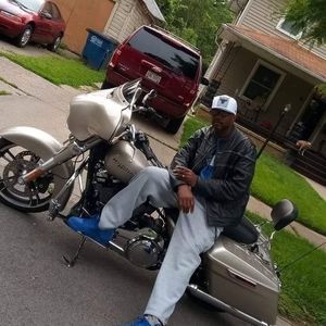 Meet your Posher, Thomas